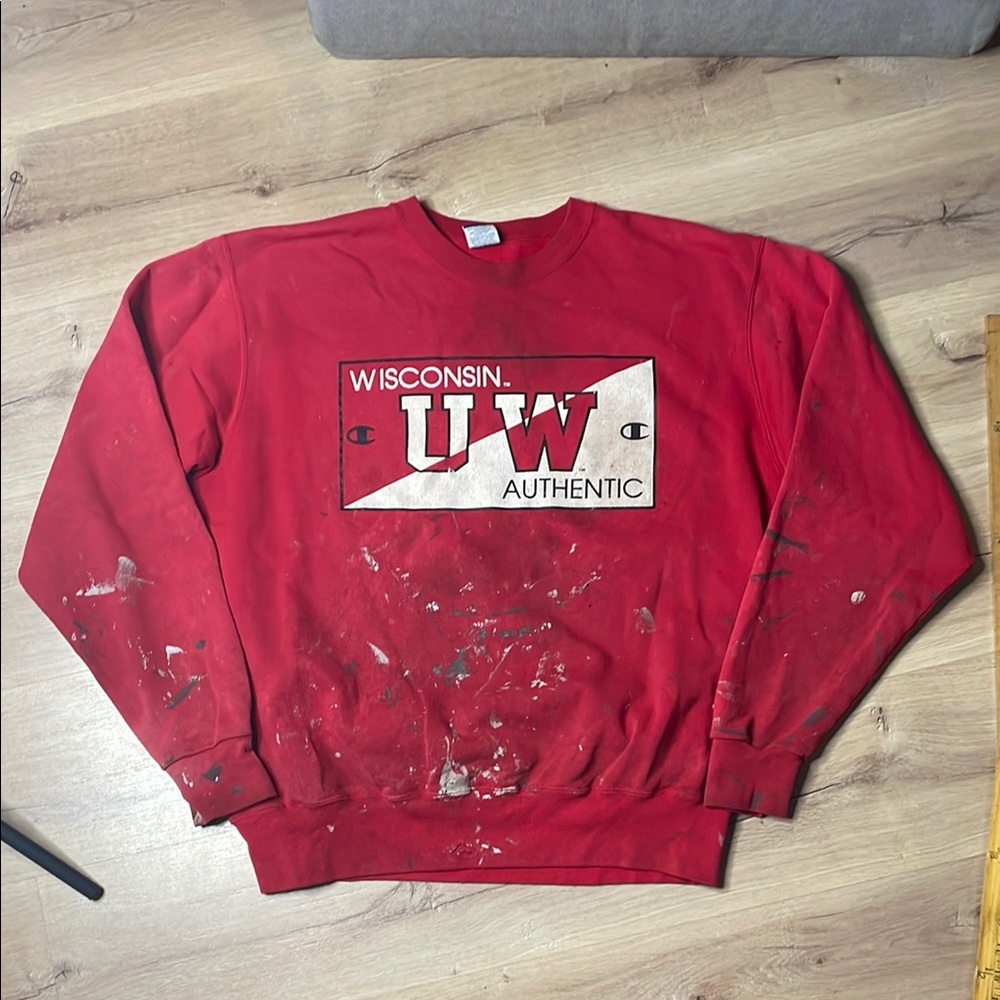 Vintage Champion Made in‎ USA University of Wisconsin Distressed Crewneck. XXL